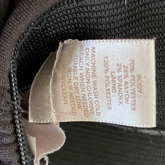 LOFT black & grey plaid skirt 🖤 - Picture 4 of 4